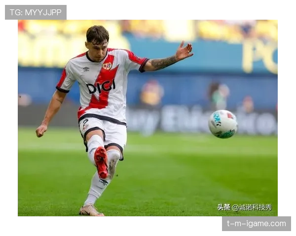 克罗斯在皇马的稳定表现助球队稳居联赛榜首，状态回暖值得关注